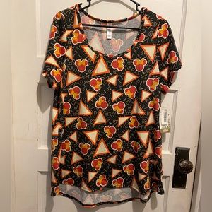 NWT! Lularoe classic T